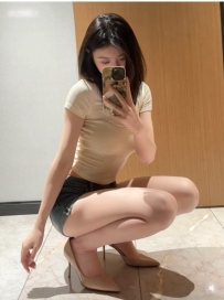 床上表現超極騷！「琳琳」25歲火辣登場，蜜臀小馬達全力運轉，給你最狂野的開車時光