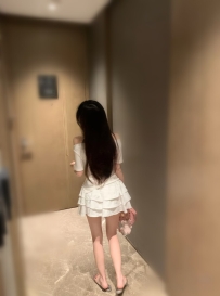 超會撒嬌！「小蜜」159cm 嬌小系正妹：自然不做作的私下互動，讓你一約就想再約