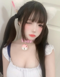 21歲高顏值學生妹，E奶犯規比例超吸睛